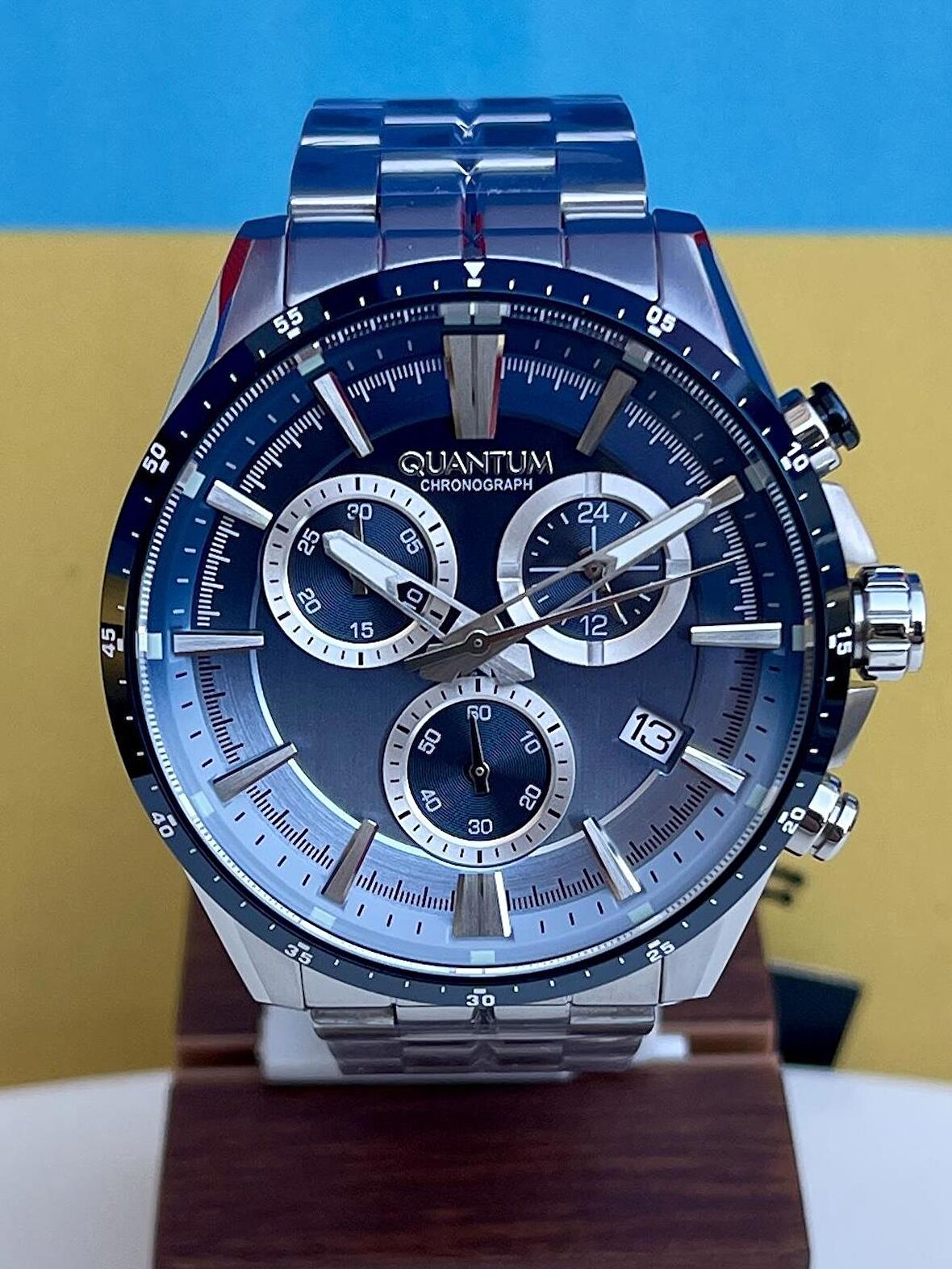 PWG1111.390 Quantum chronograph özellikli gümüş lacivert kadranlı çelik erkek kol saati