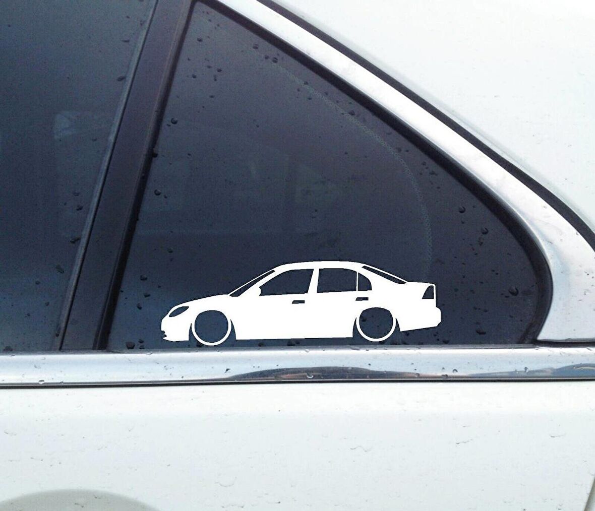 civic vtec 2 sedan basık kelebek silüet stickeri 2 adet kelebek cam