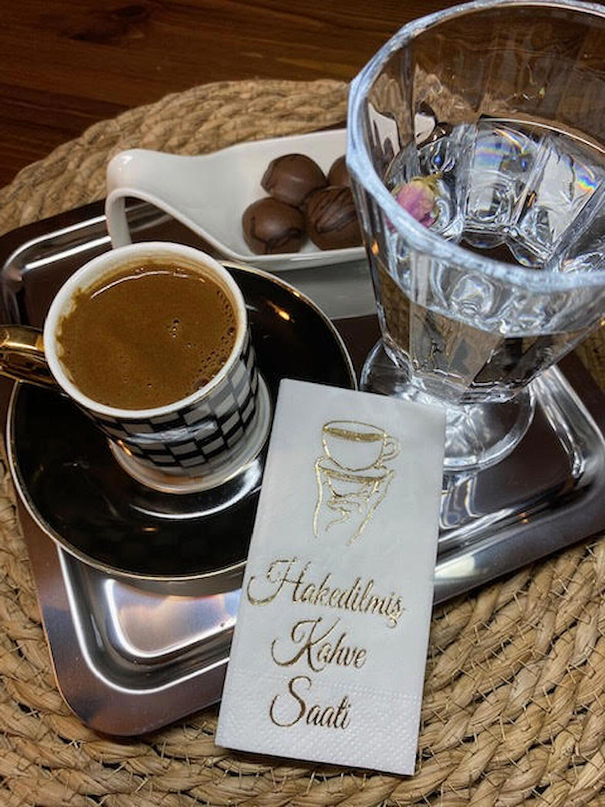 Gold Yaldızlı Beyaz Hakedilmiş Kahve Saati Peçete 6x12 cm