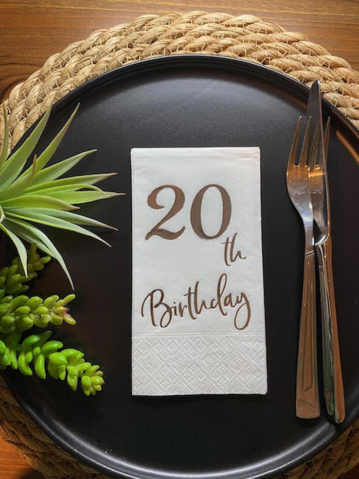 Gümüş Yaldızlı Beyaz Yirmi Yaş Bırthday Garson Katlama Peçete 16 lı