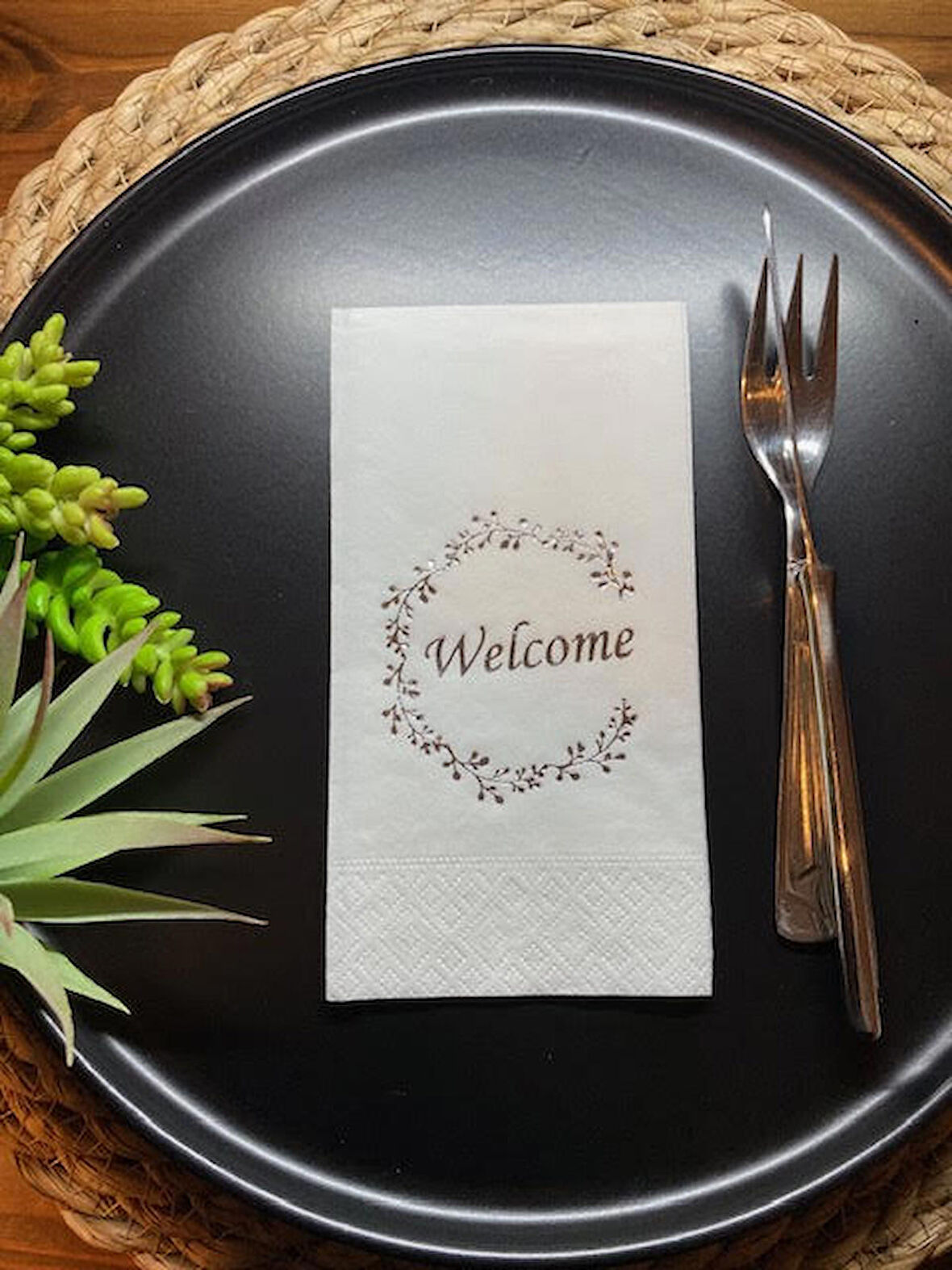 GümüşYaldızlı Beyaz Welcome Garson Katlama Peçete 16 lı