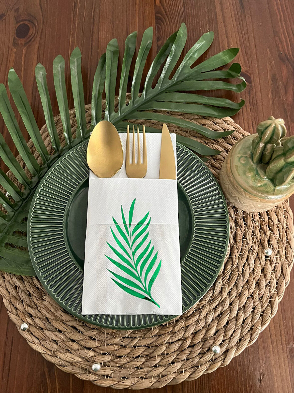 Yeşil Yaldızlı Beyaz Yaprak Cepli Aır Touch Peçete 12 lı 40x40