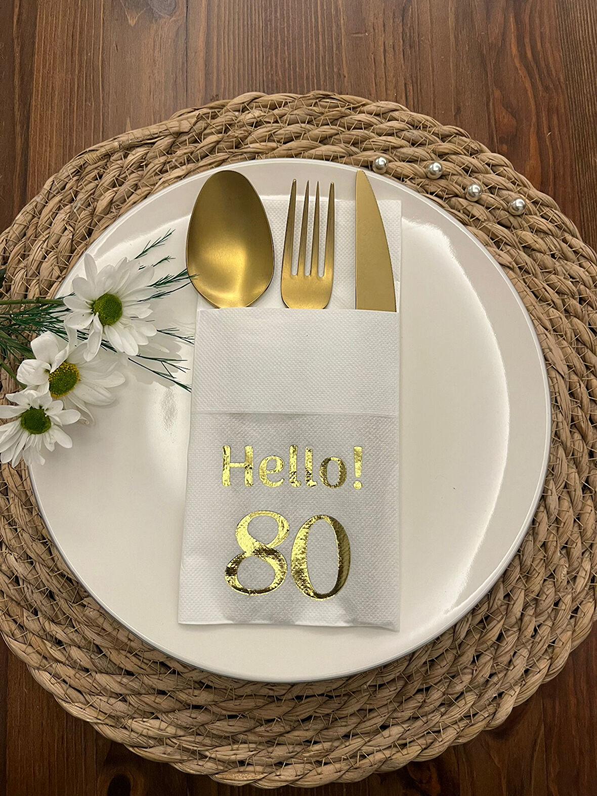 Gold Yaldızlı Beyaz Cepli Hello Seksen Yaş Peçete 12 Adet 40x40