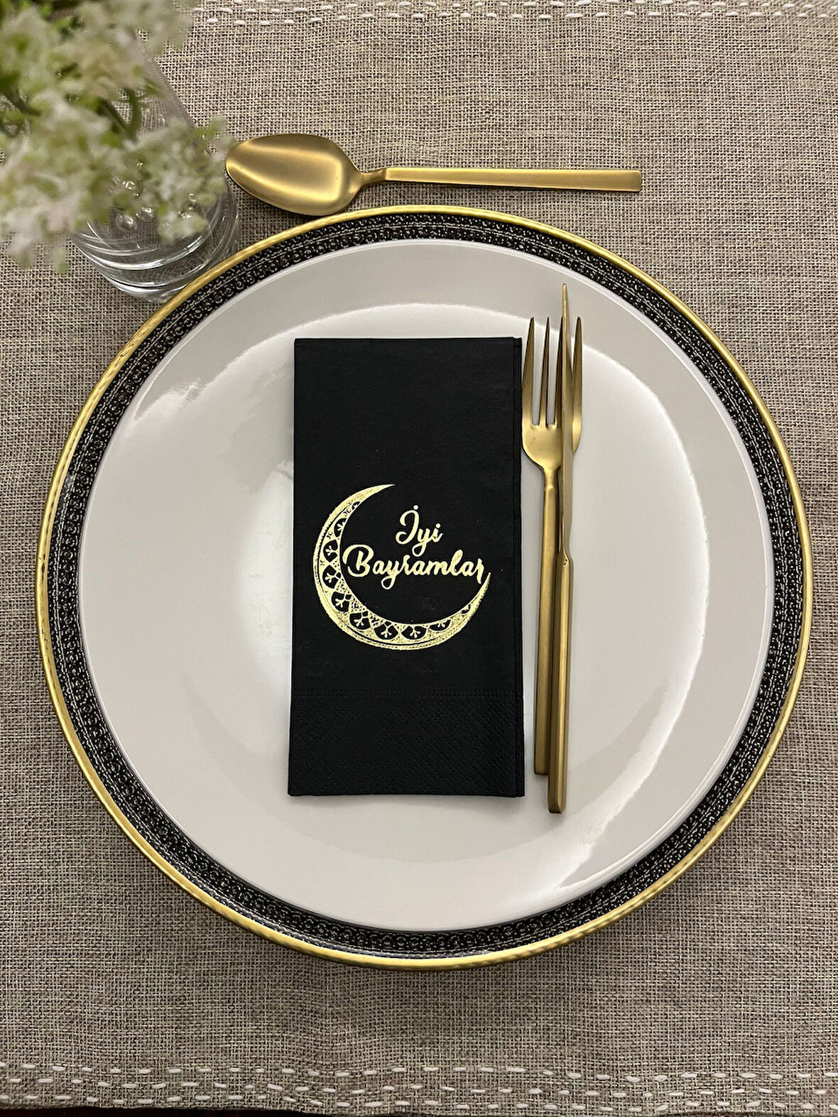 Gold Yaldızlı Siyah Ay Desenli İyi Bayramlar Peçete 16 Adet