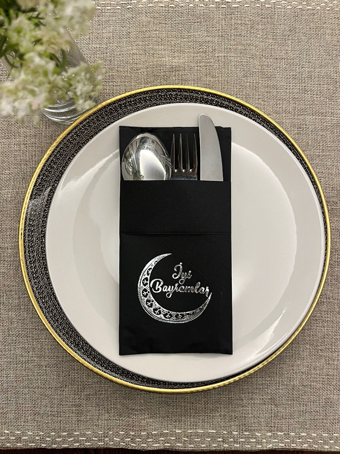 Gümüş Yaldızlı Siyah Ay Desenli İyi Bayramlar Cepli Peçete 12 lı