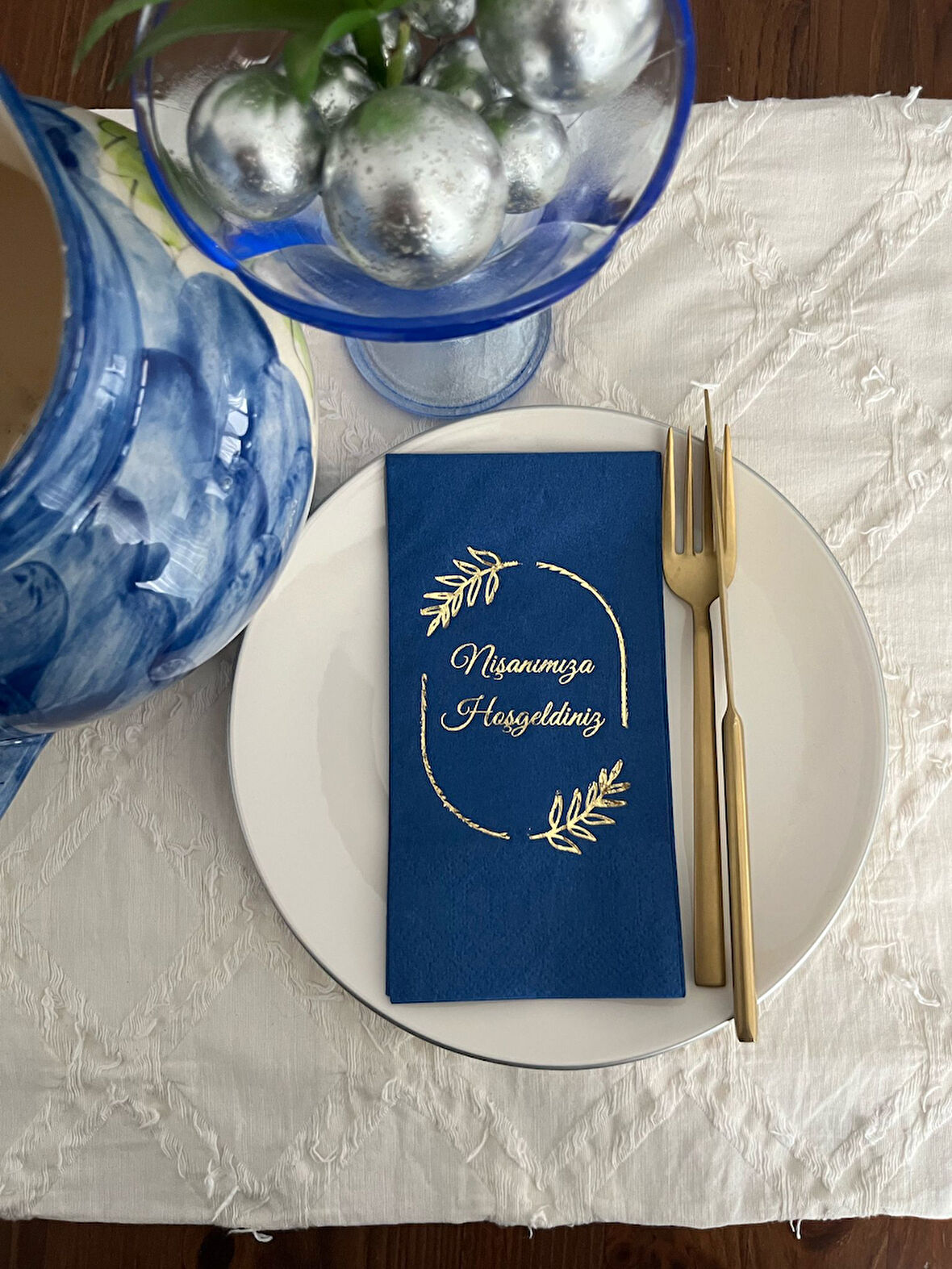 Gold Yaldızlı Bodrum Mavisi Çerçeveli Nişanımıza Hoşgeldiniz Peçete 16 Adet