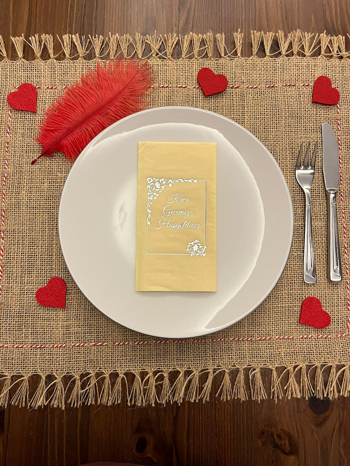 Gümüş Yaldızlı Sarı Çerçeve Detaylı Kına Gecemize Hoşgeldiniz Peçete 16 Adet