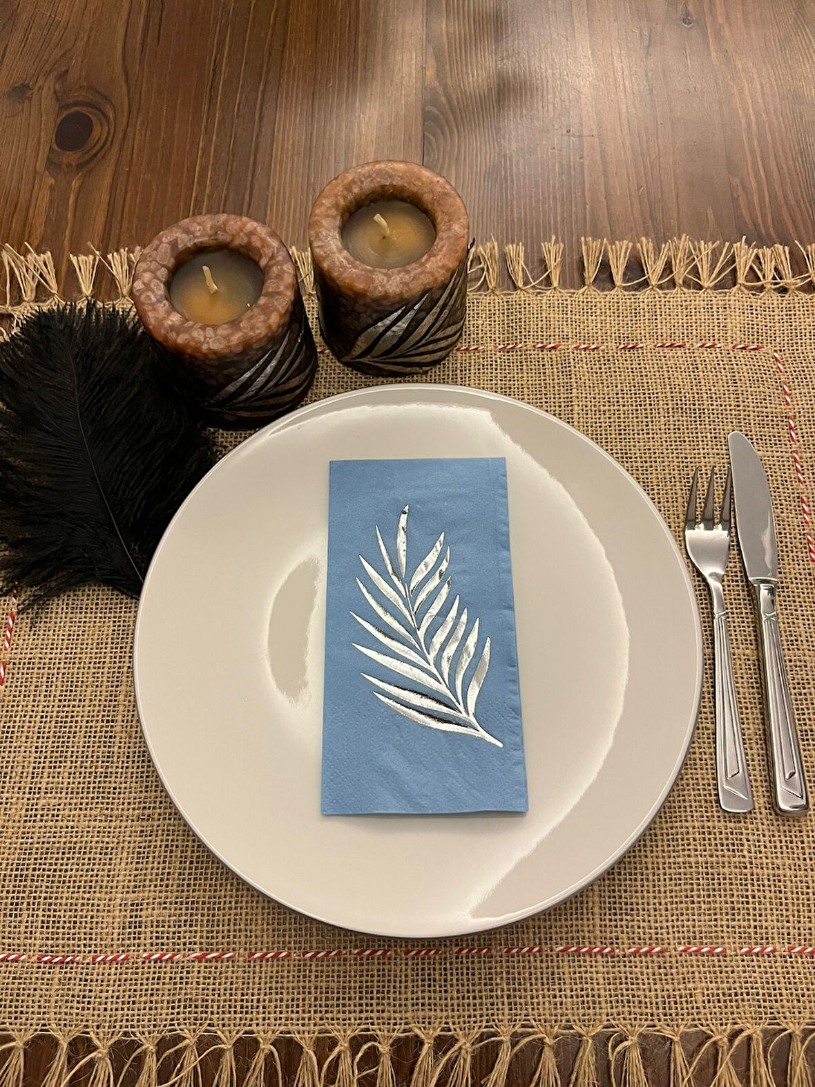 Gümüş Yaldızlı Mavi Yaprak Desenli Peçete 16 Adet