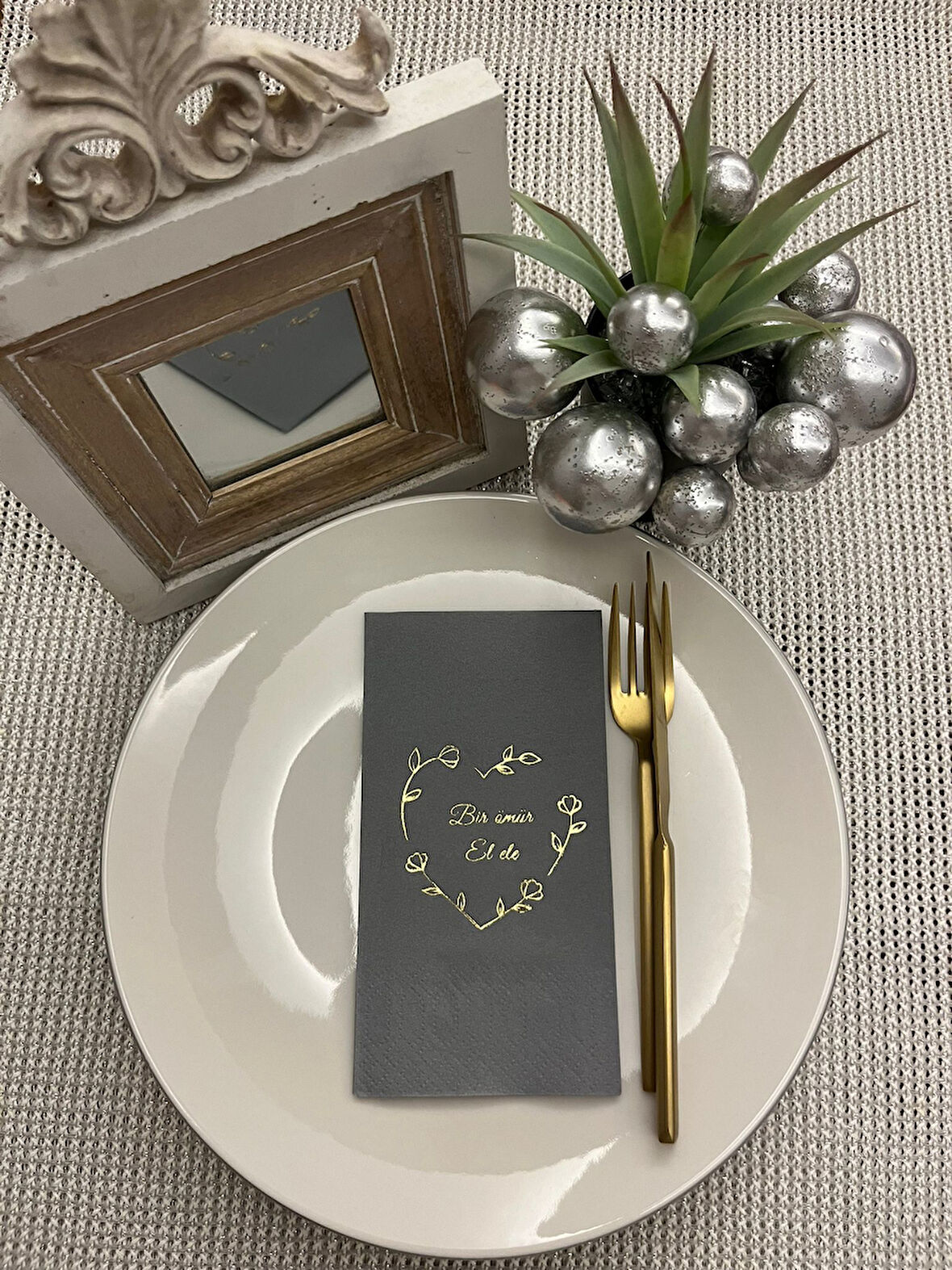 Gold Yaldızlı Gri Bir Ömür El Ele Peçete 16 Adet