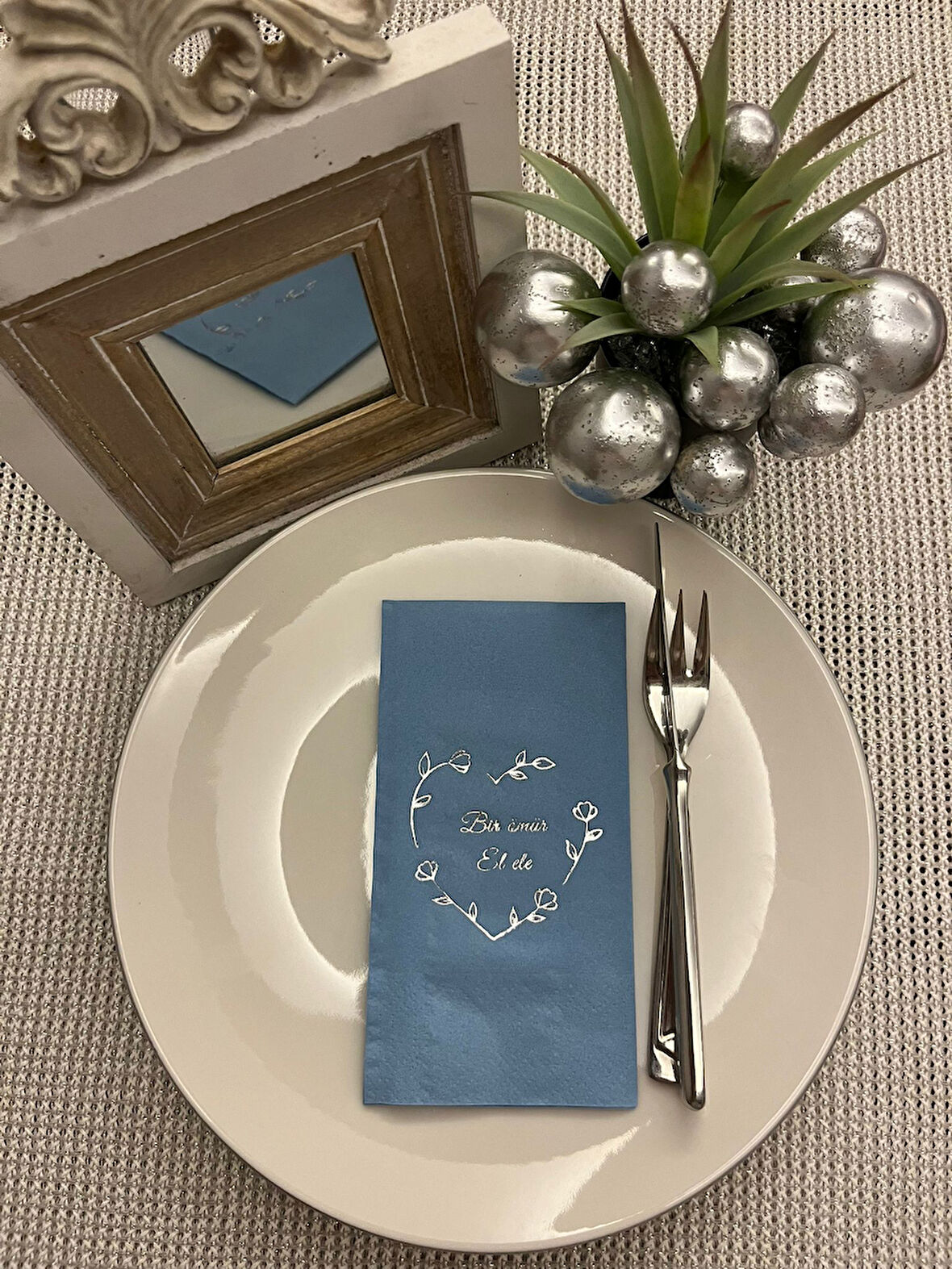 Gümüş Yaldızlı Mavi Bir Ömür El Ele Peçete 16 Adet