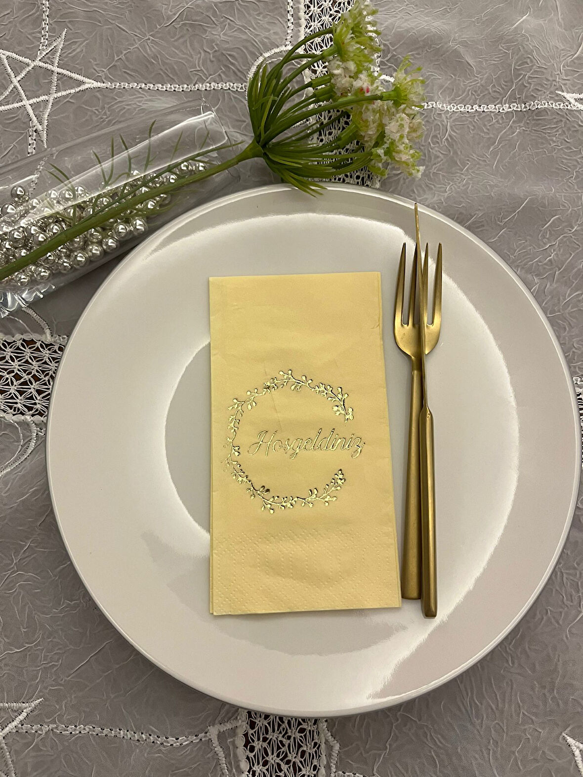 Gold Yaldızlı Sarı Hoşgeldiniz Garson Peçete 16 Adet