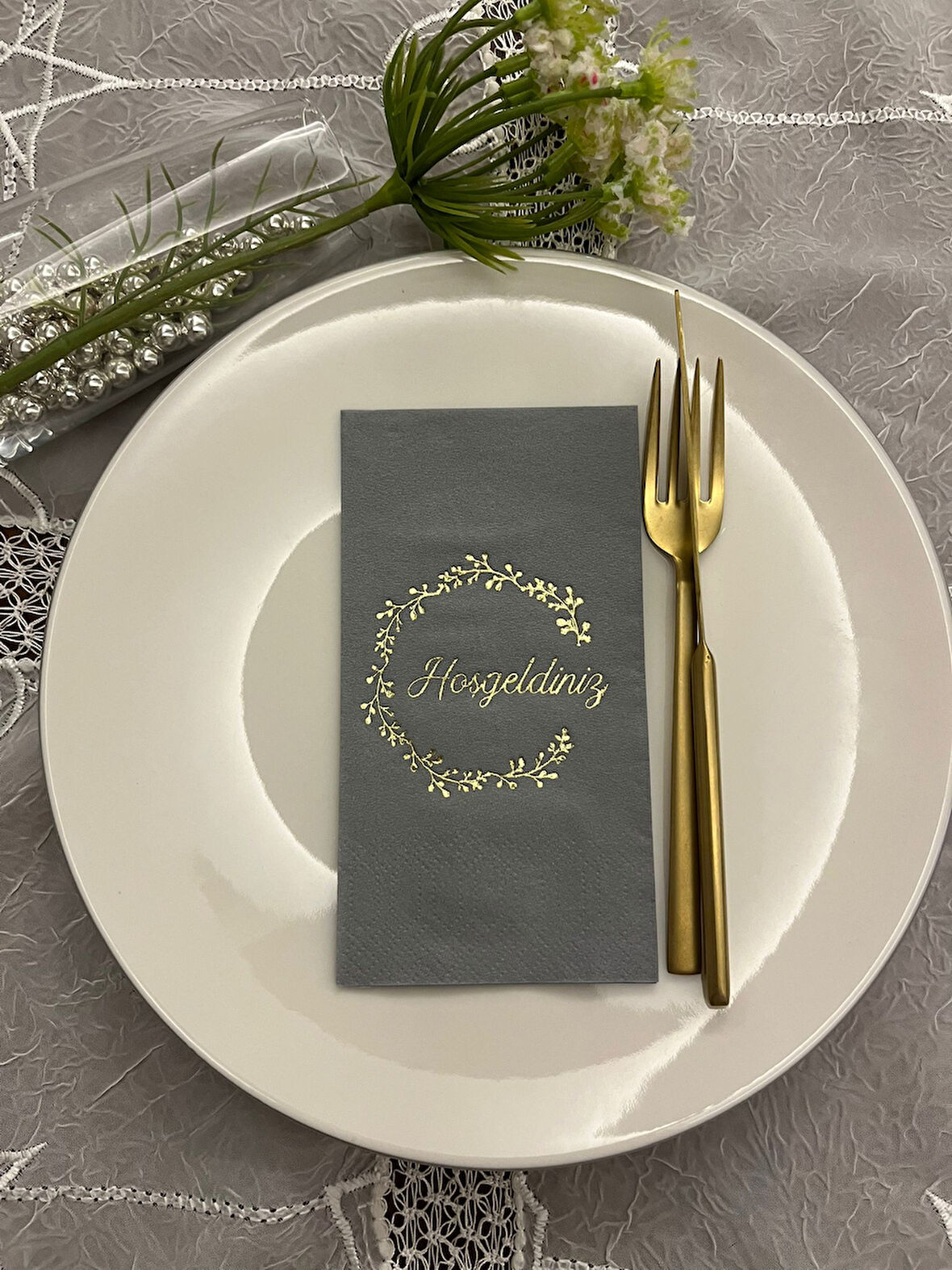 Gold Yaldızlı Gri Hoşgeldiniz Garson Peçete 16 Adet