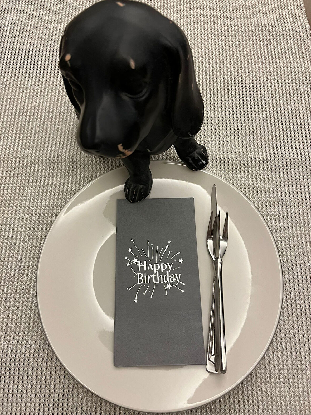 Gümüş Yaldızlı Gri Happy Bırthday Garson Katlama Peçete 16 Adet