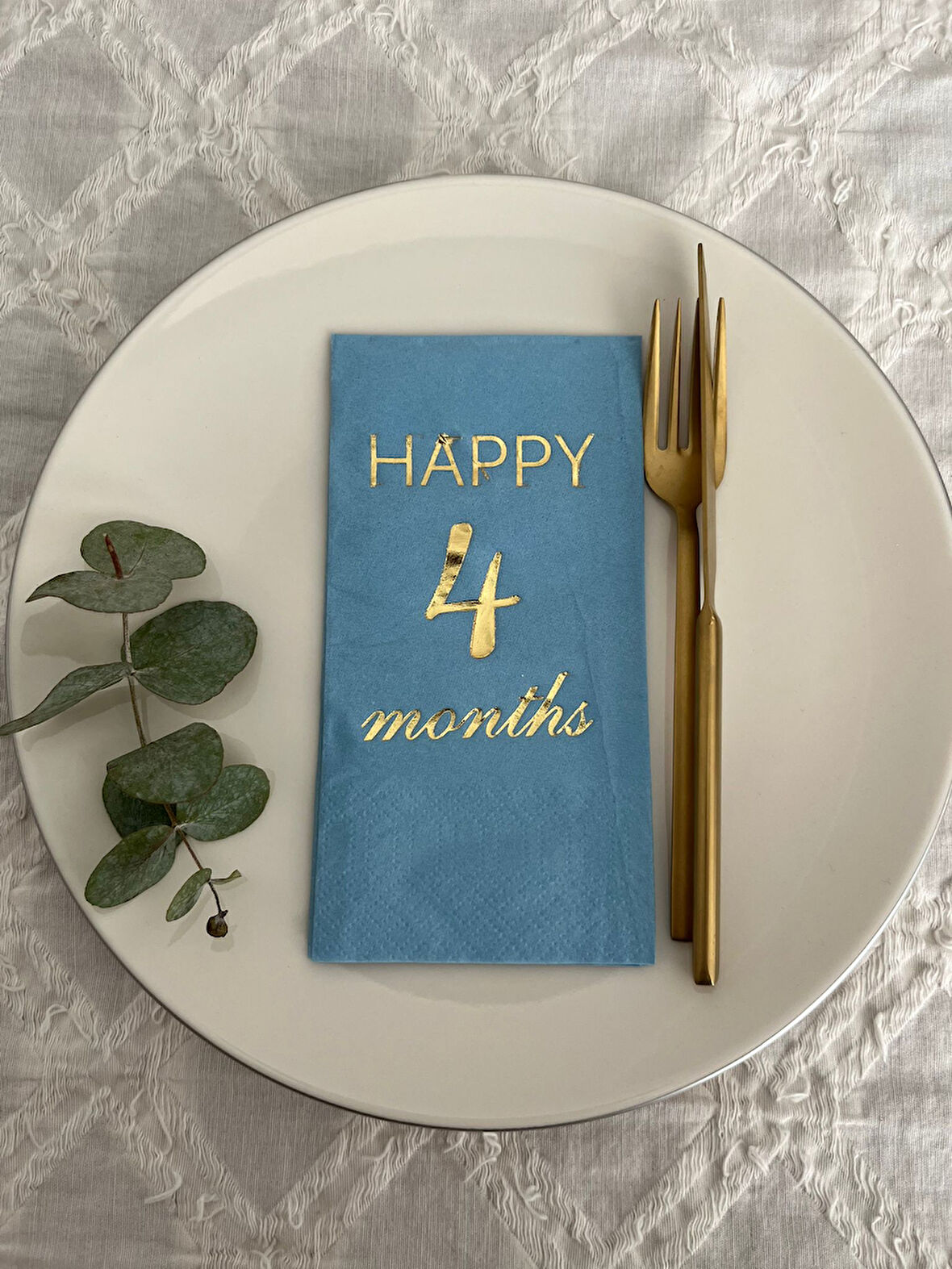 Gold Yaldızlı Mavi Happy 4 Yaş Months Garson Katlama Peçete 16 Adet