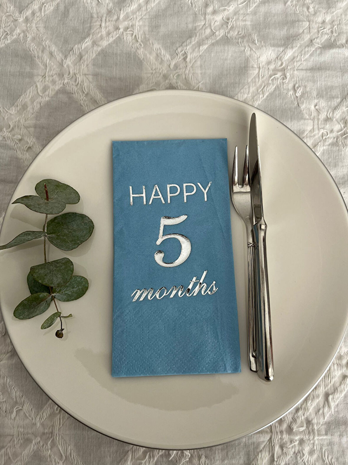 Gümüş Yaldızlı Mavi Happy 5 Yaş Months Garson Katlama Peçete 16 Adet