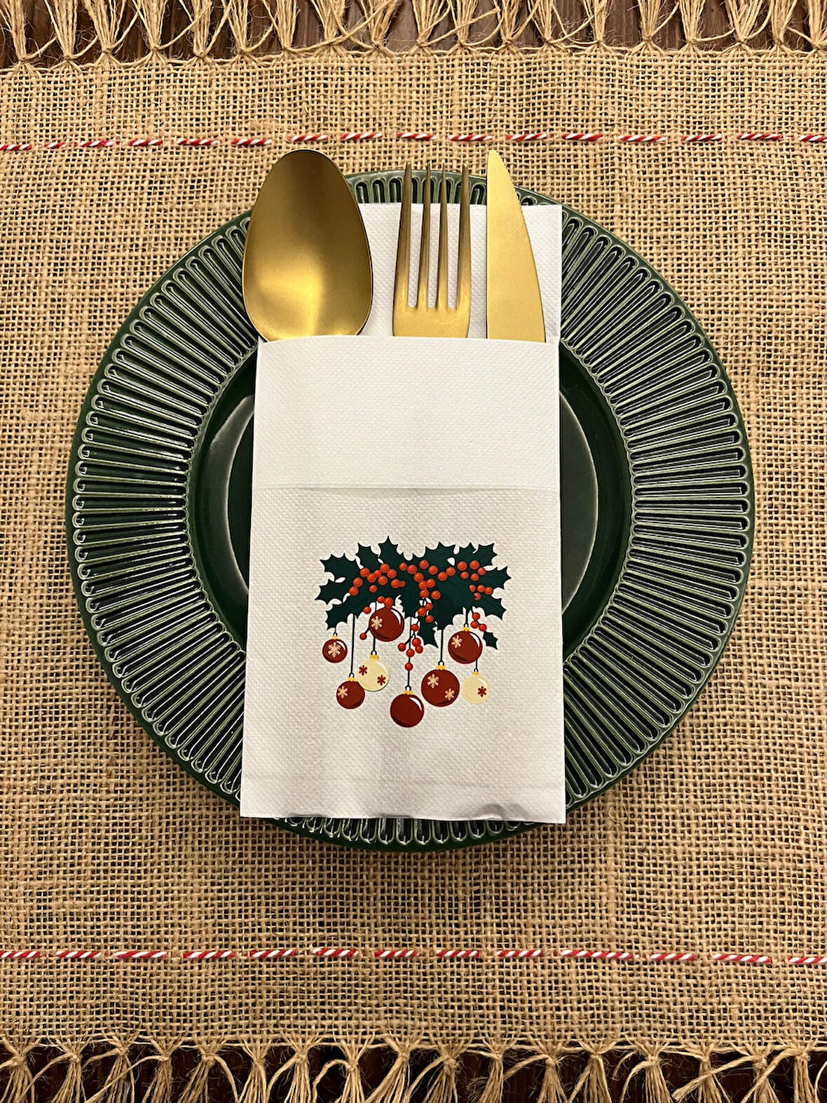 Yılbaşı Kokina Ve topları  Baskılı Yılbaşı Kanguru Cepli Peçete Beyaz12 Adet