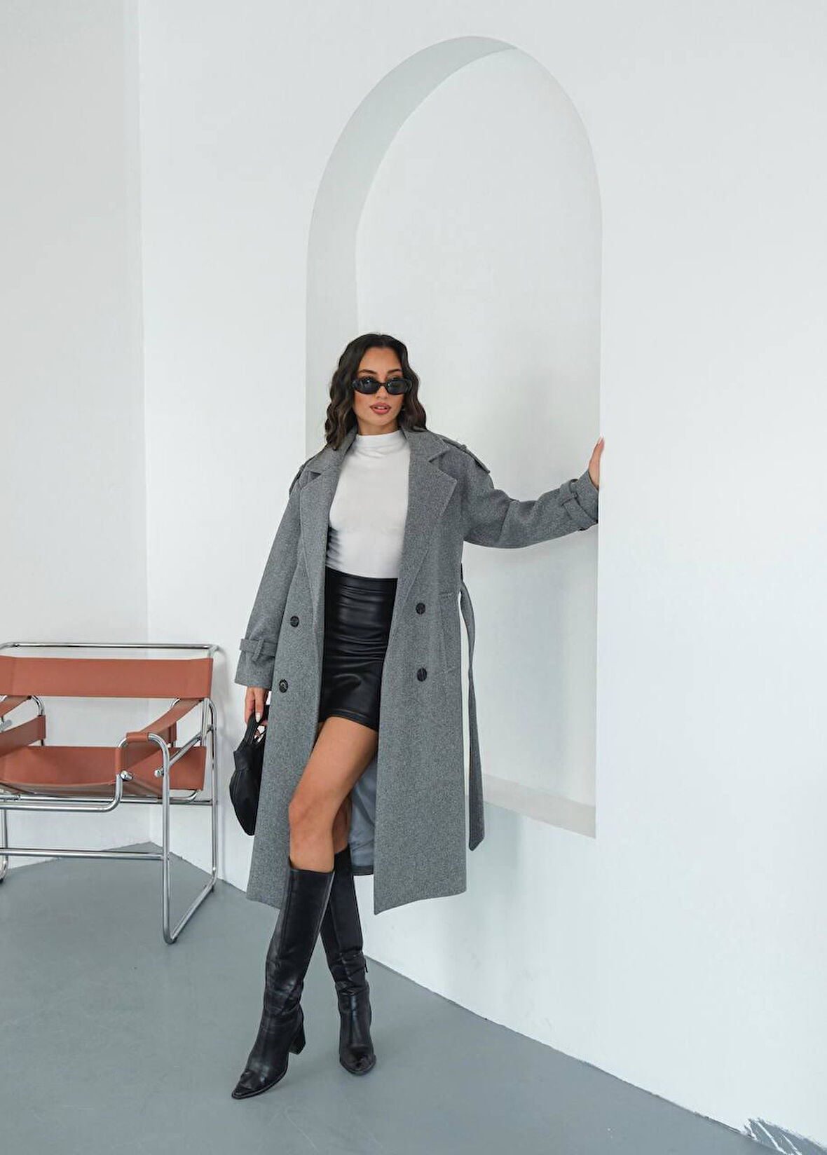 Kuşaklı Cepli Diz Boyu Uzun Kaşe Kışlık Kadın Kaban