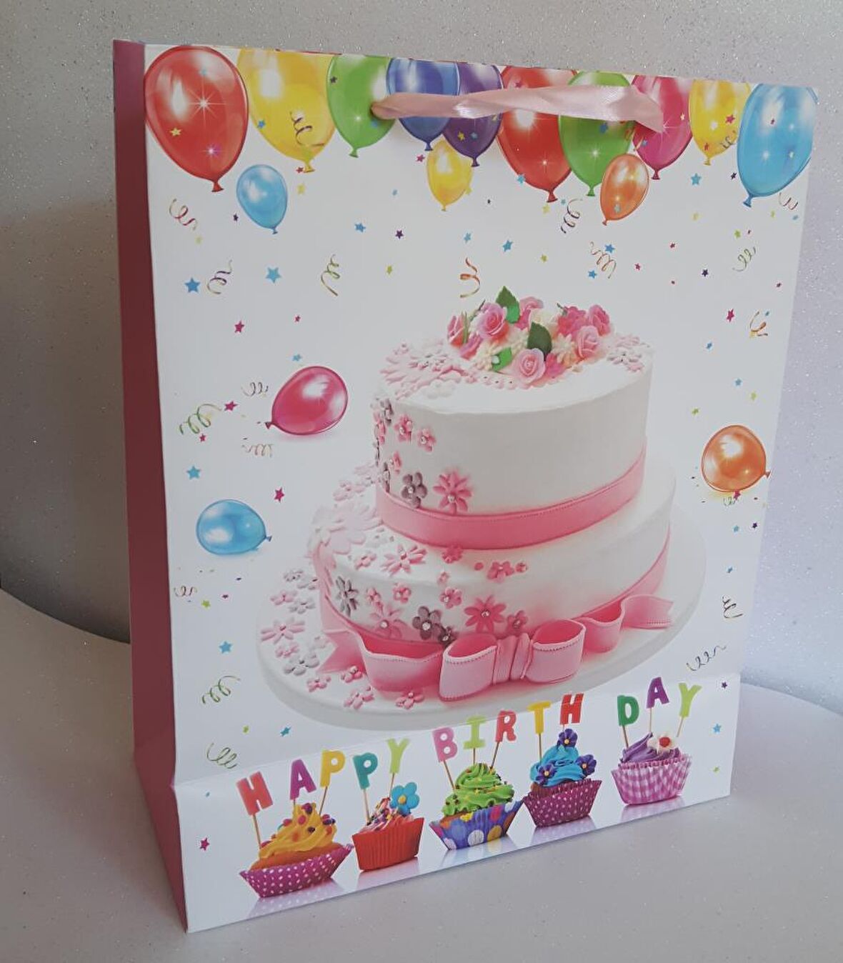 KARTON ÇANTA HAPPY BİRTHDAY PASTALI 26CM X 32CM - 1 ADET
