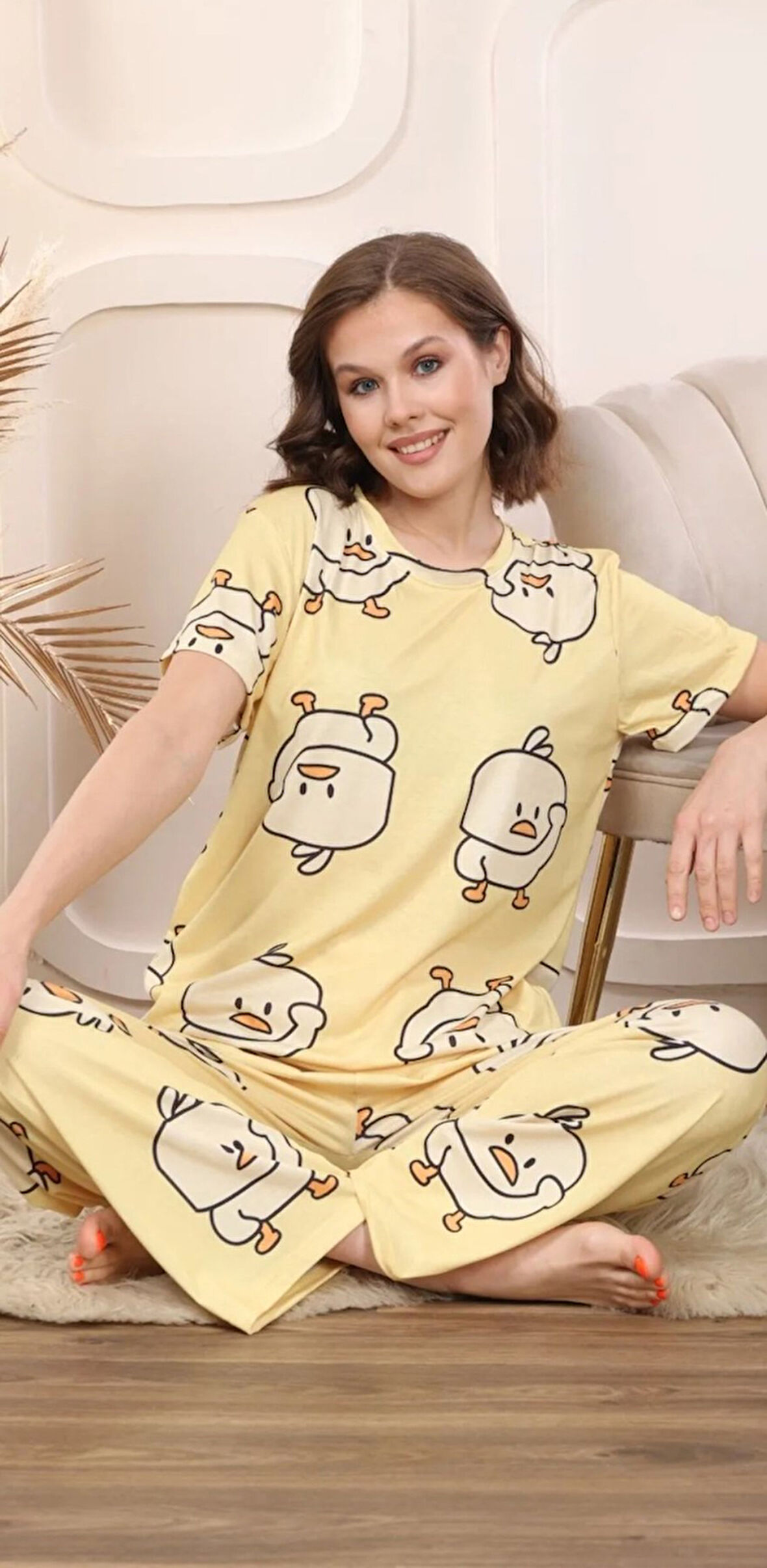 Kadın Desenli Bisiklet Yaka Düğmesiz Bambu Yazlık Kısa Kol Pijama Takımı-Dar Kesim