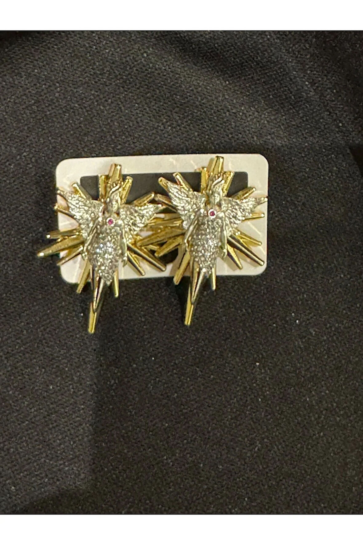 Melek Modelli Altın Kaplama Çelik Küpe