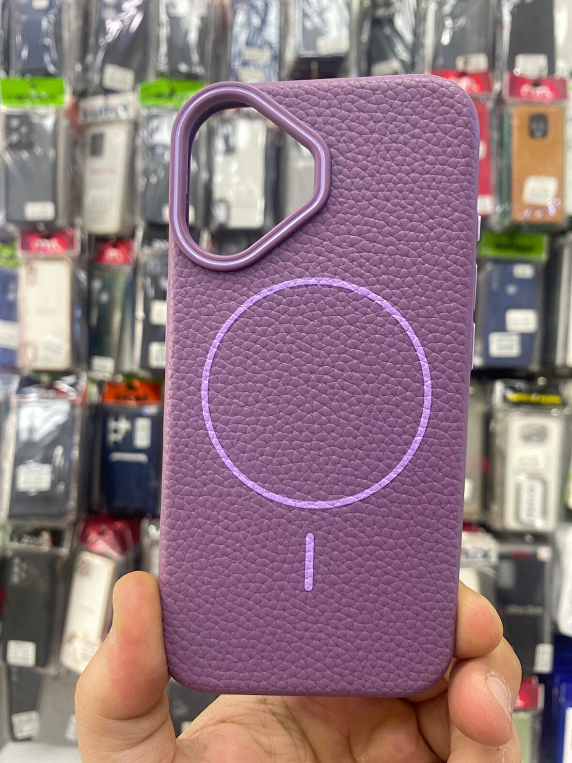İPHONE 14 PRO MAX UYUMLU MAGSAFE ÖZELLİKLİ ALFA YUMUŞAK İÇİ KADİFE KAPAK MOR