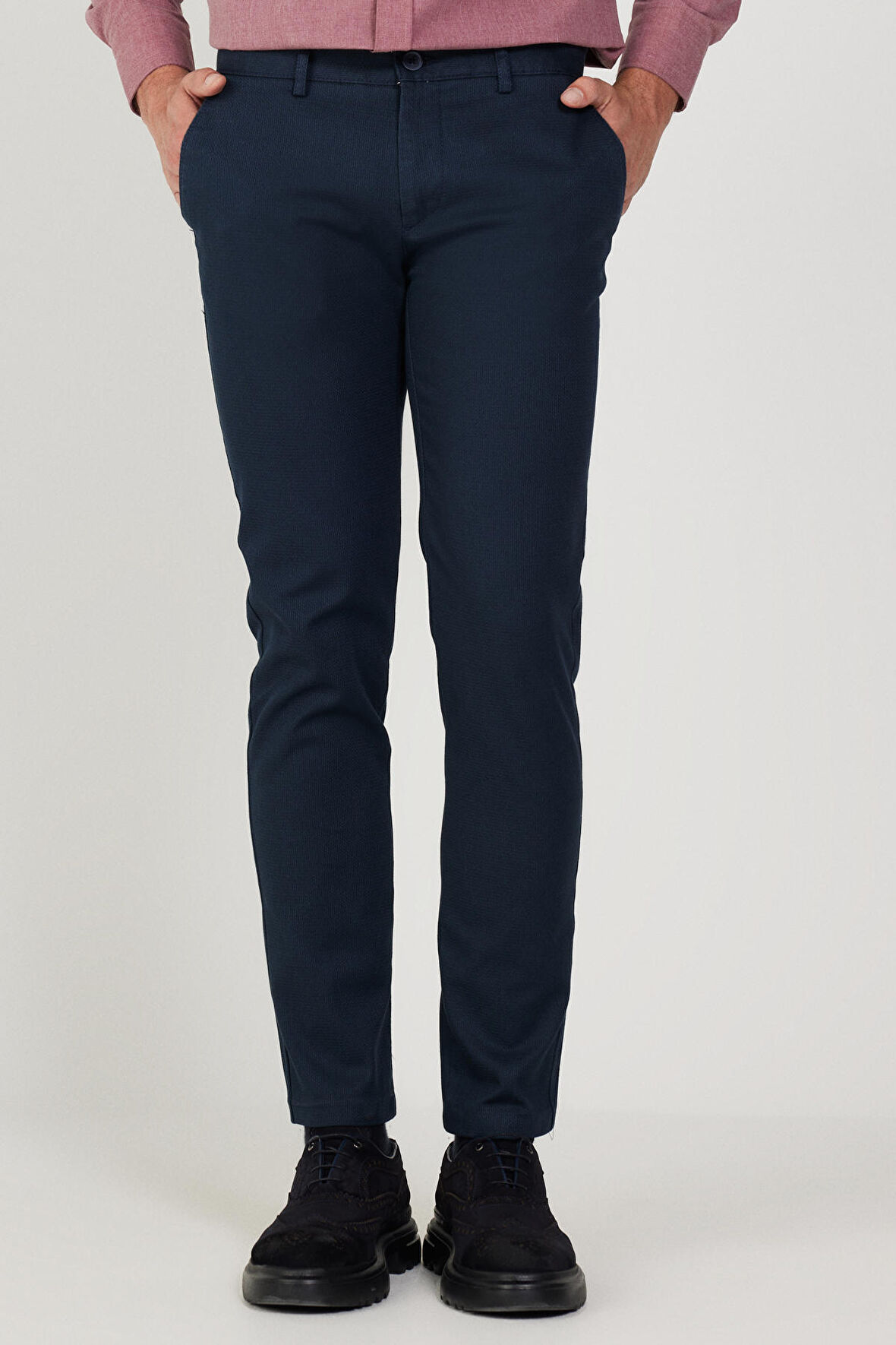 Erkek Lacivert Slim Fit Dar Kesim Pamuklu Esnek Rahat Armürlü Pantolon