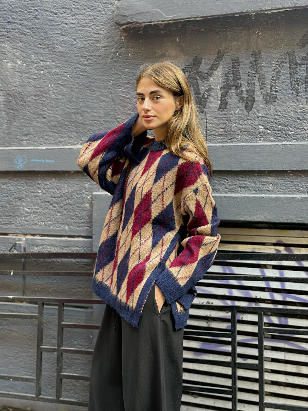 Retrobird Şardonlu Tüylü Baklava Dilim Triko Kazak Kadın Camel