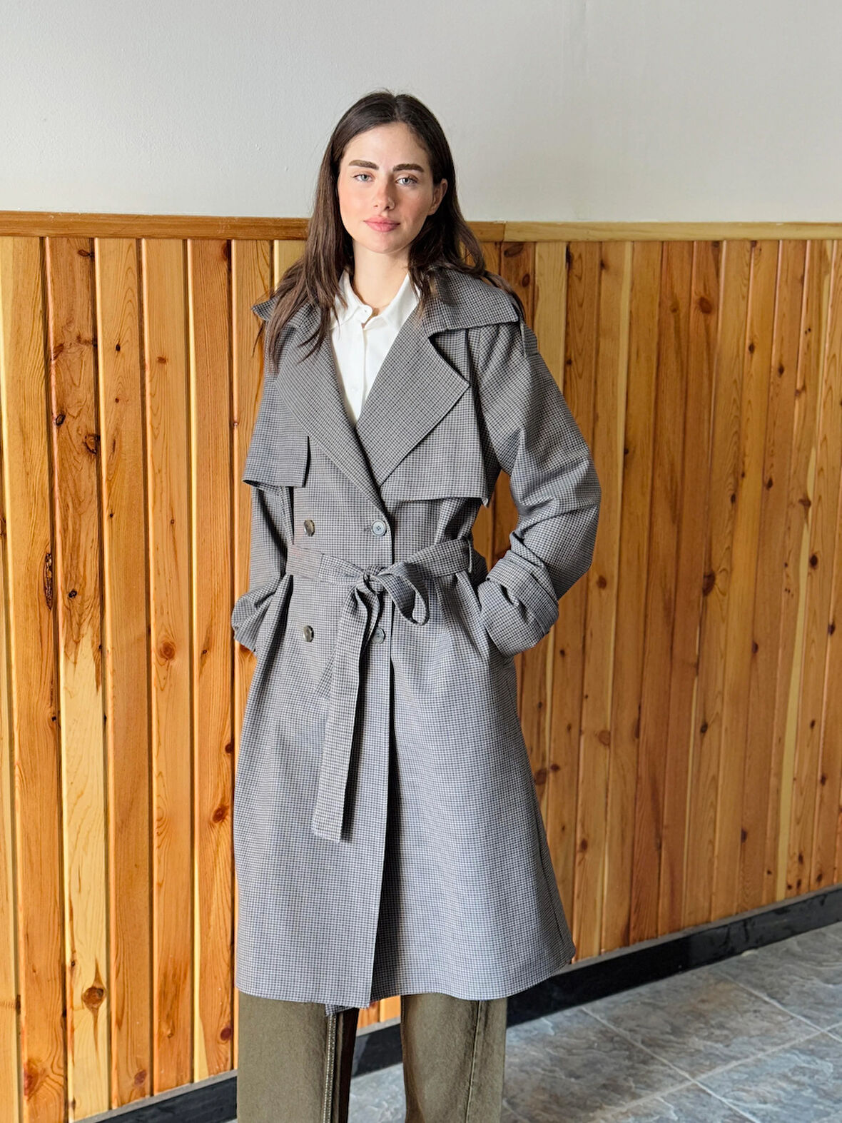 Retrobird Tasarım İngiliz Pelerin Model Trenchcoat Ceket Kadın Duman Renkli