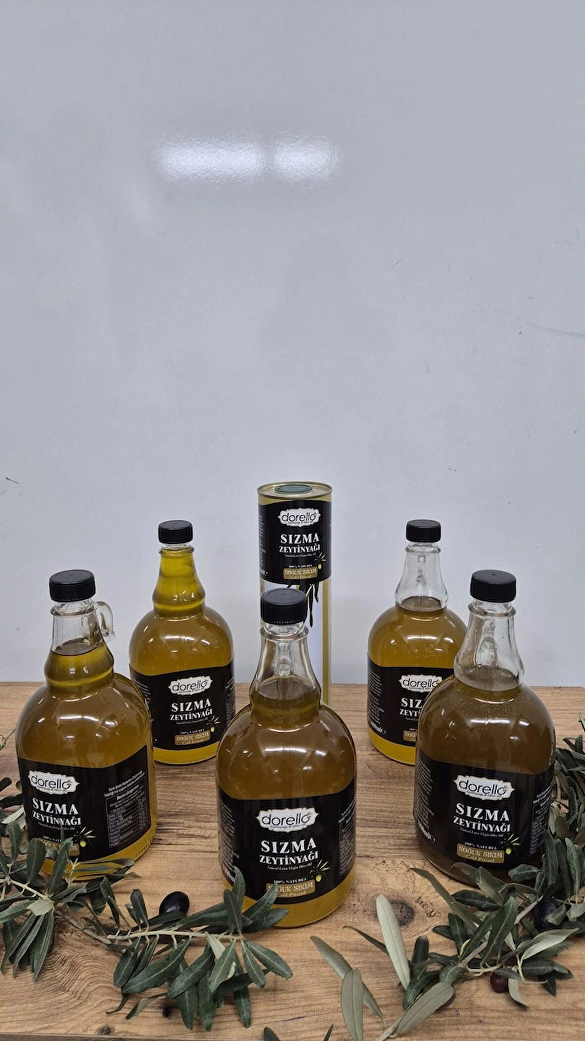 Dorello Soğuk Sıkım Zeytinyağı 7 CAM 1 TENEKE   8 Lt