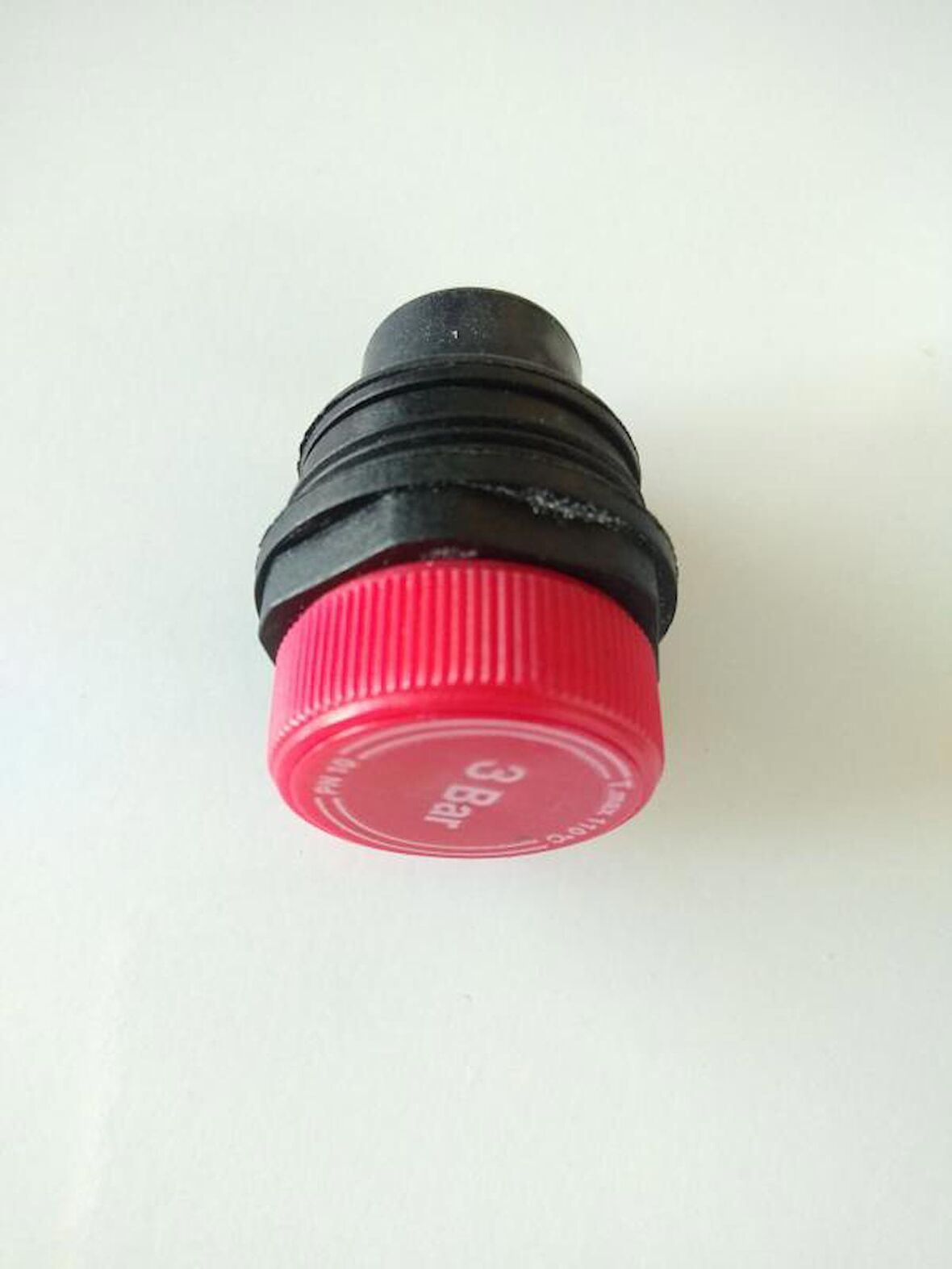 Neva Kombi 3 Bar Emniyet Ventil Başlık Demirdöküm Neva 3 Bar Tapa