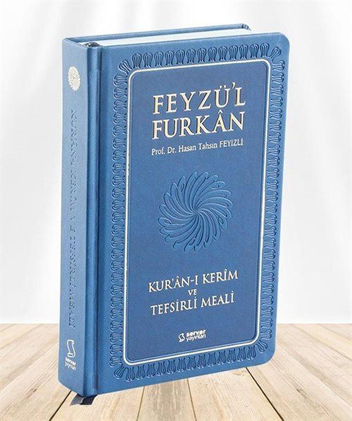 Feyzü'l Furkan Kur'an-ı Kerim ve Tefsirli Meali (Orta Boy - Mushaf ve Meal - Ciltli) Lacivert