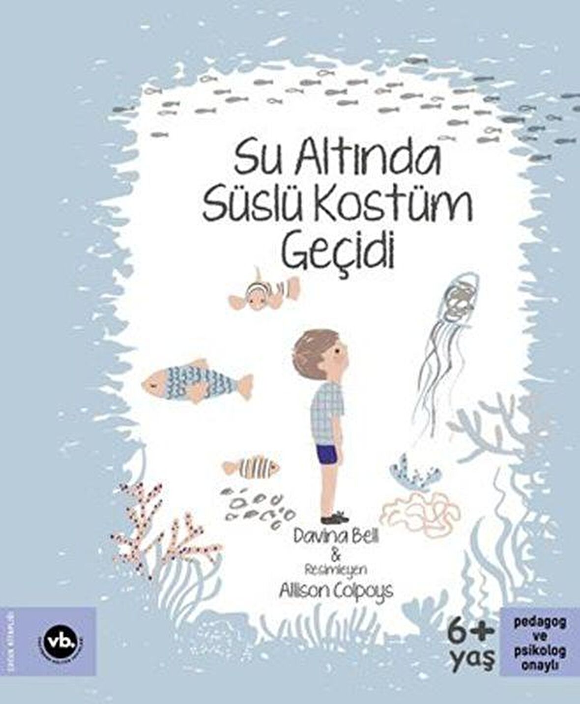 Su Altında Süslü Kostüm Geçidi