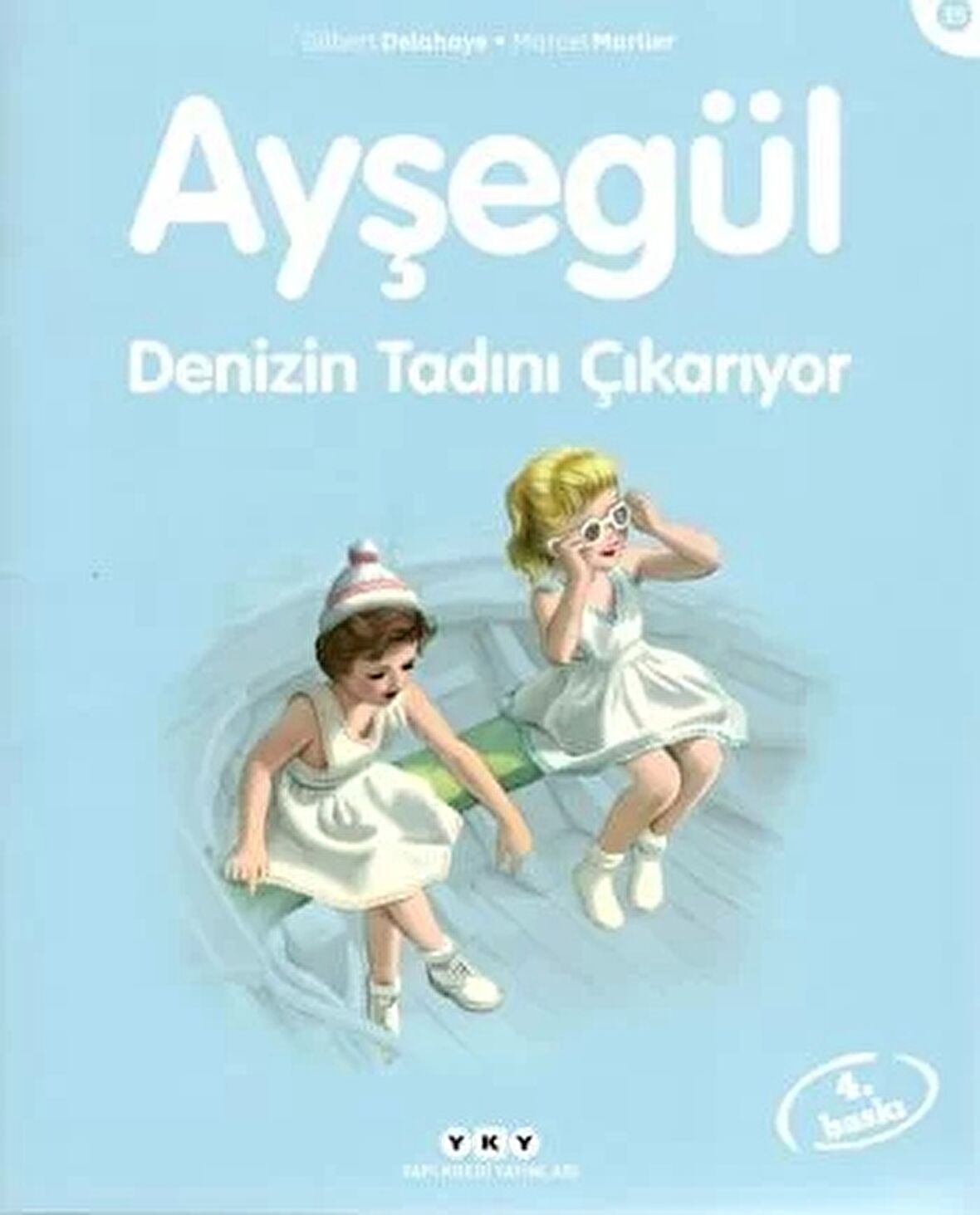 Ayşegül Denizin Tadını Çıkarıyor