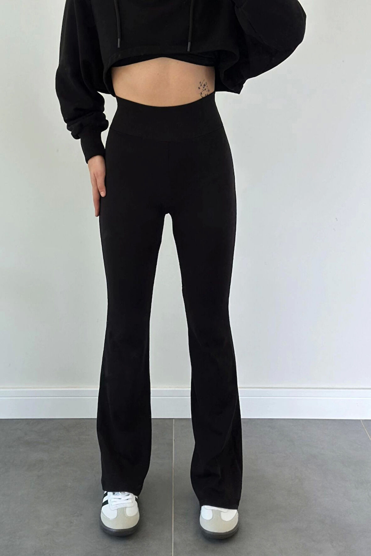 Kadın Siyah Yüksek Bel Penye İspanyol Paça Tayt