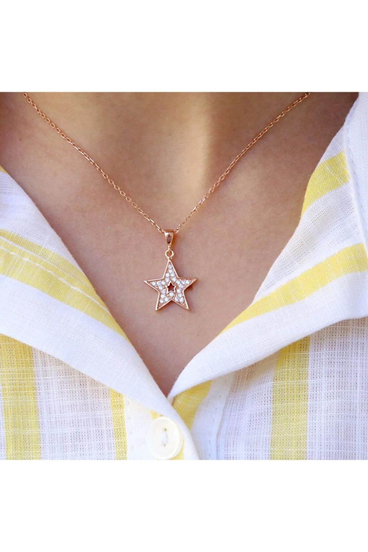 Beyaz Taşlı Yıldız Gümüş Kolye