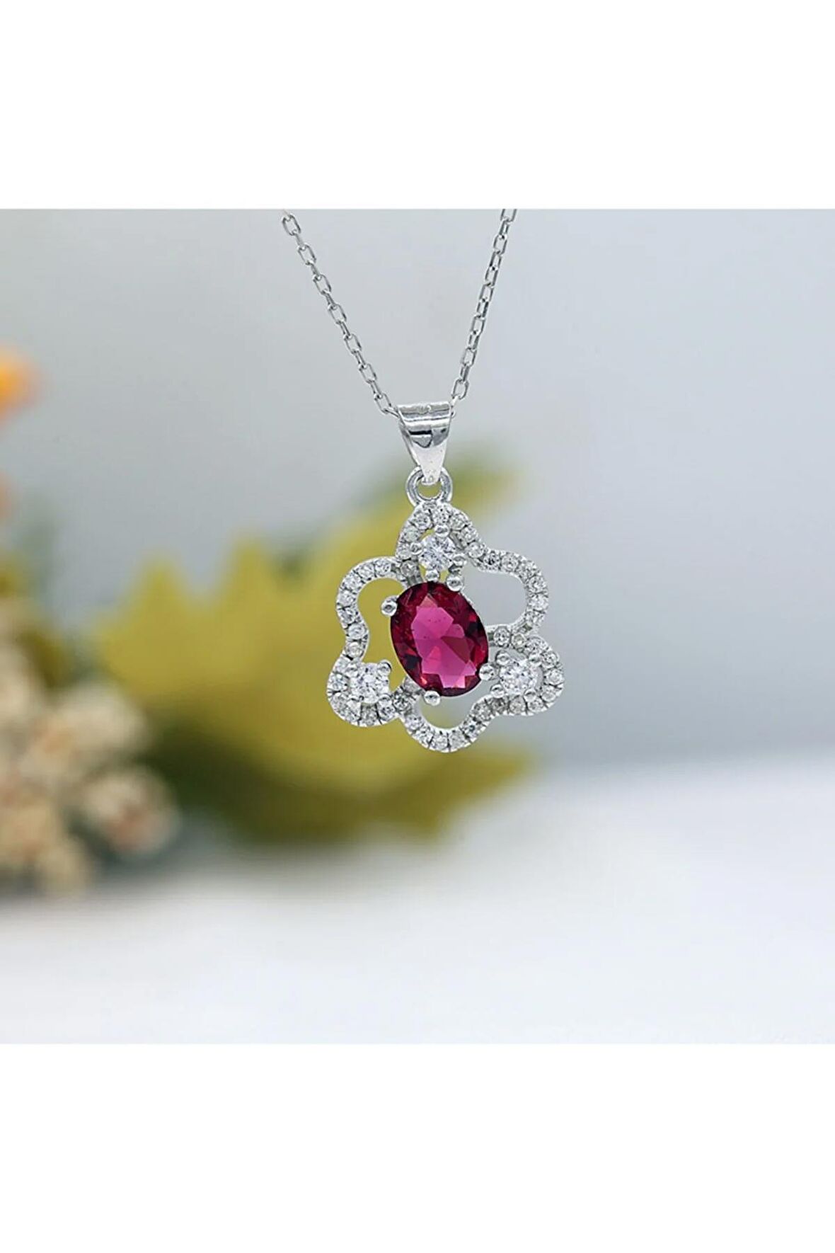 Kırmızı Oval Taşlı Hücre Gümüş Kolye
