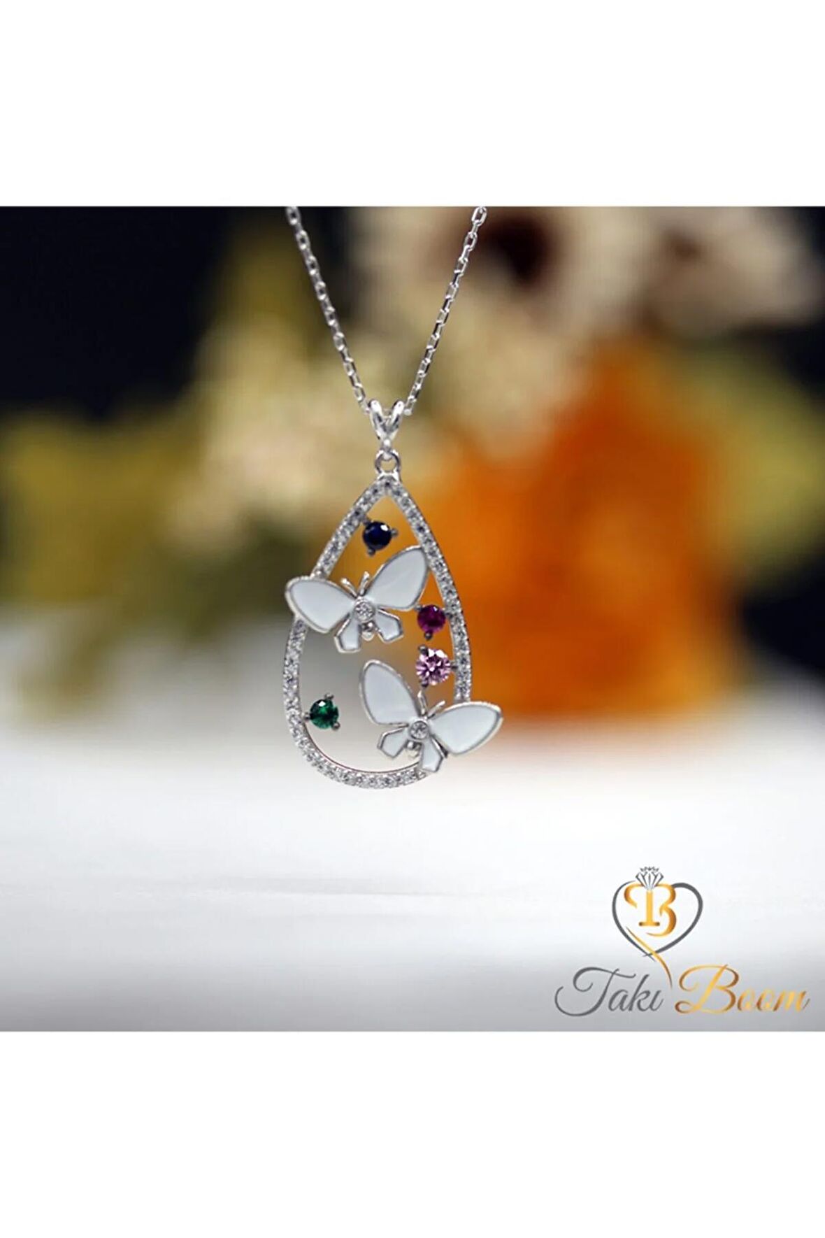 Beyaz Mineli Kelebek 925 Ayar Gümüş Kolye