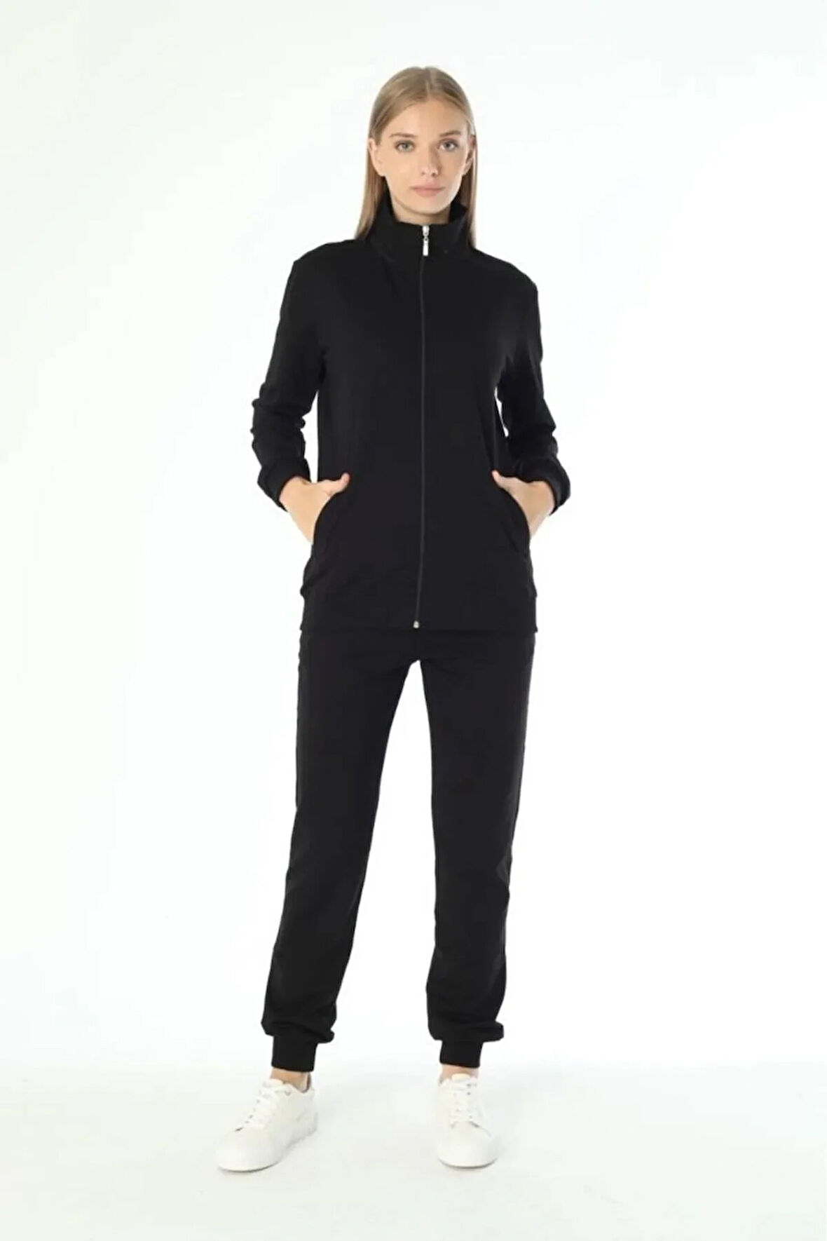 Dik Yaka Kadın Siyah Eşofman Takımı R.O.3.4.Z.0.E.0.0.L.T.