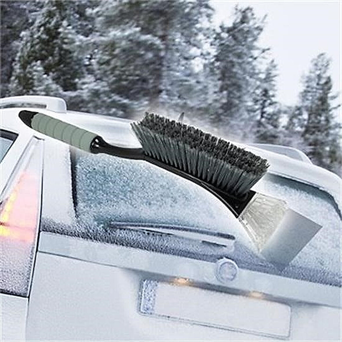 Araç Camı Kar Süpürgesi ve Buz Kazıyıcı Temizleme Fırçası 53 cm