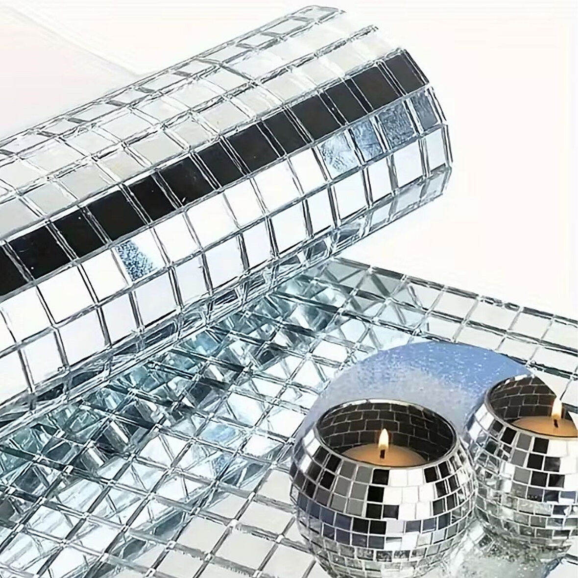 Kare Aynalı Cam Mozaik Çıkartması 30x30 cm (Gümüş Rengi, Kendinden Yapışkanlı)