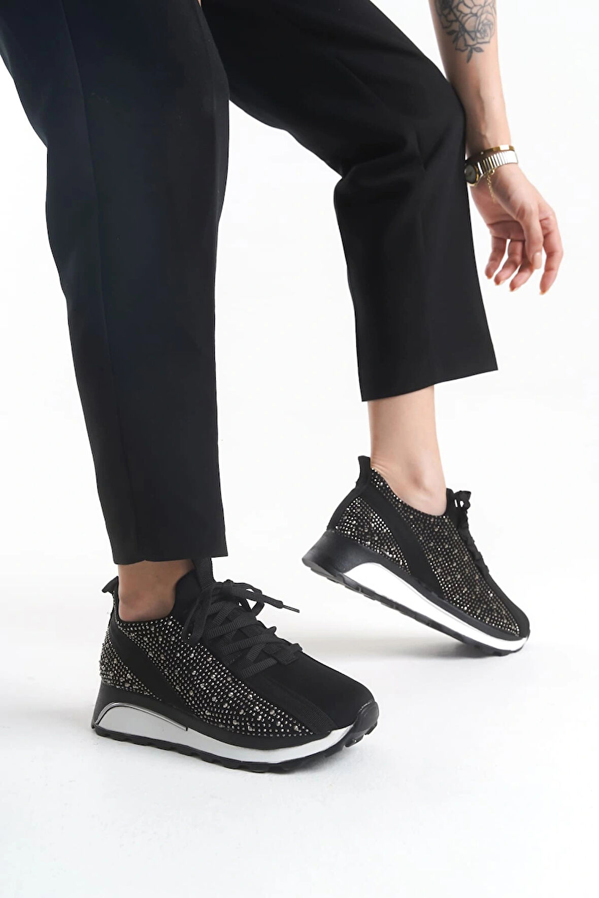 ALYA Bağcıklı Ortopedik Taban Taşlı Kadın Sneaker Spor Ayakkabı CBT - Siyah