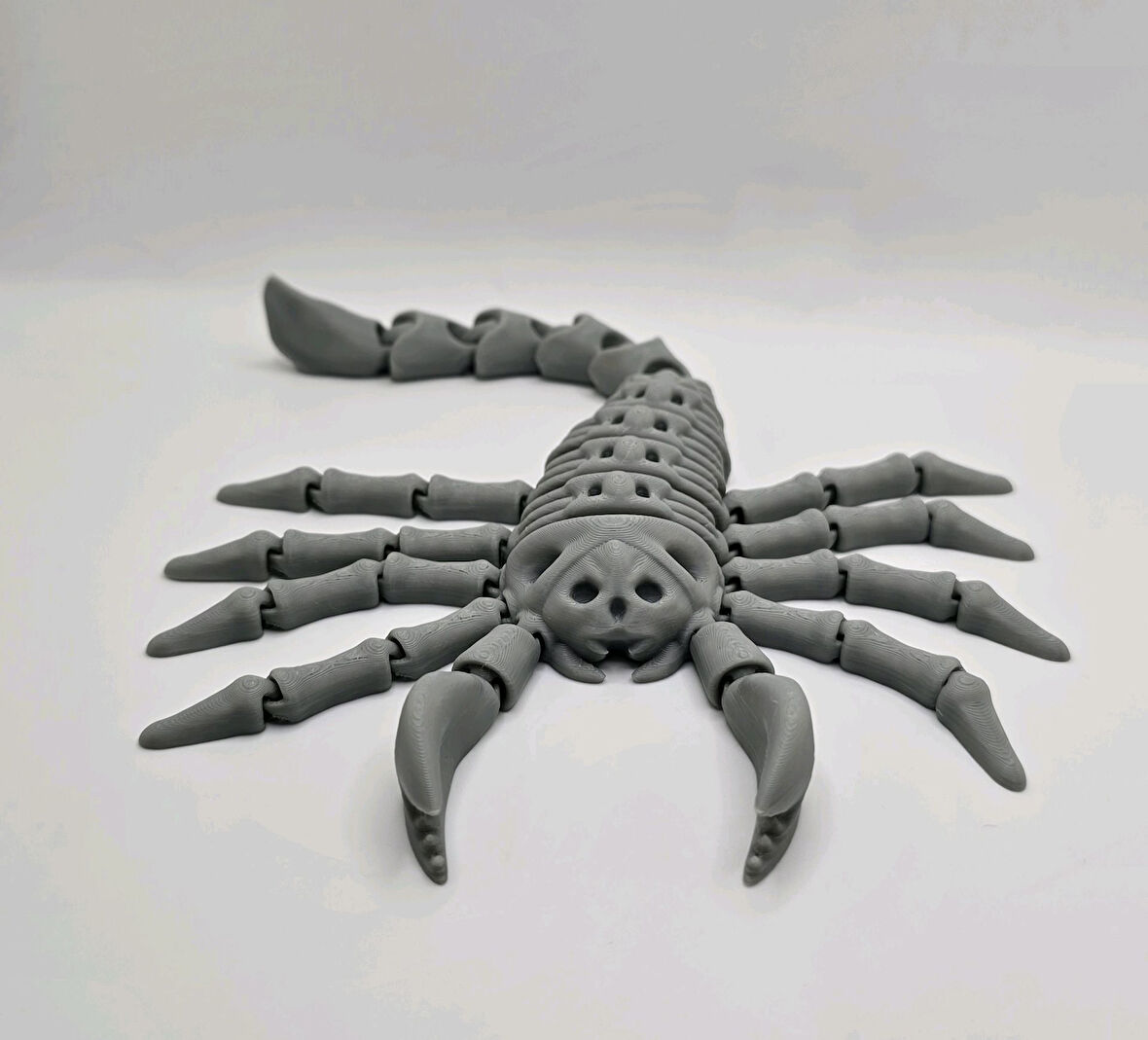 Gri İskelet Akrep Oyuncak Hareketli 13 Cm doğal pla malzeme