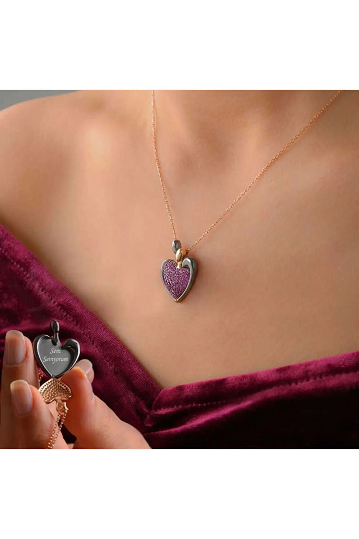 Kadın Gümüş Kolye - Kalpli Model İçine İsim Yazılabilen Kadın Gümüş Kolye