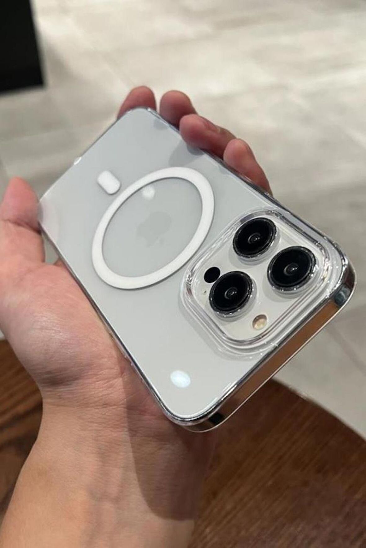 iPhone 15 Pro Kılıf Magsafe Kamera ve Lens Korumalı Sert PC Lüx Kapak 