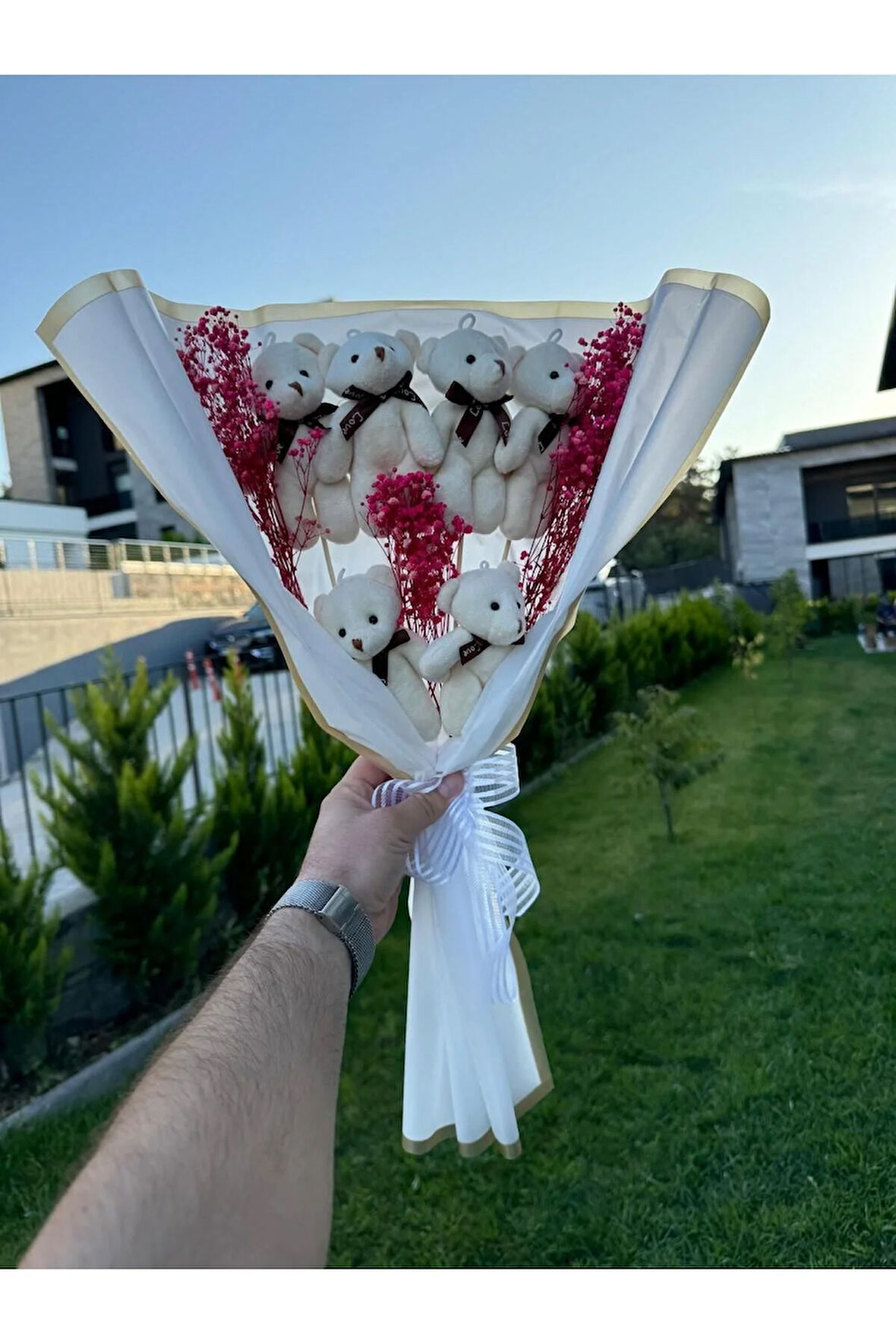 Sevdiklerinize Özel Sevimli Peluş Ayıcık Buketi