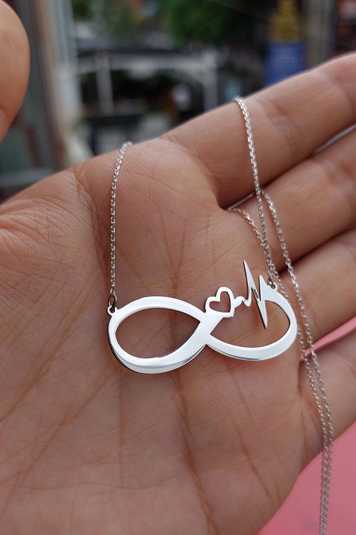 925 Ayar Gümüş Kalpli Sonsuzluk Kolye
