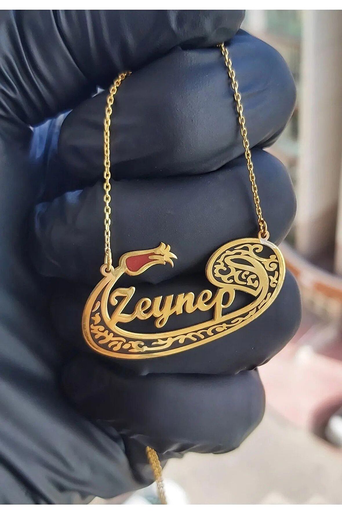 925 Ayar Gümüş 24 Ayar Altın Kaplama Isimli Vav Kolye