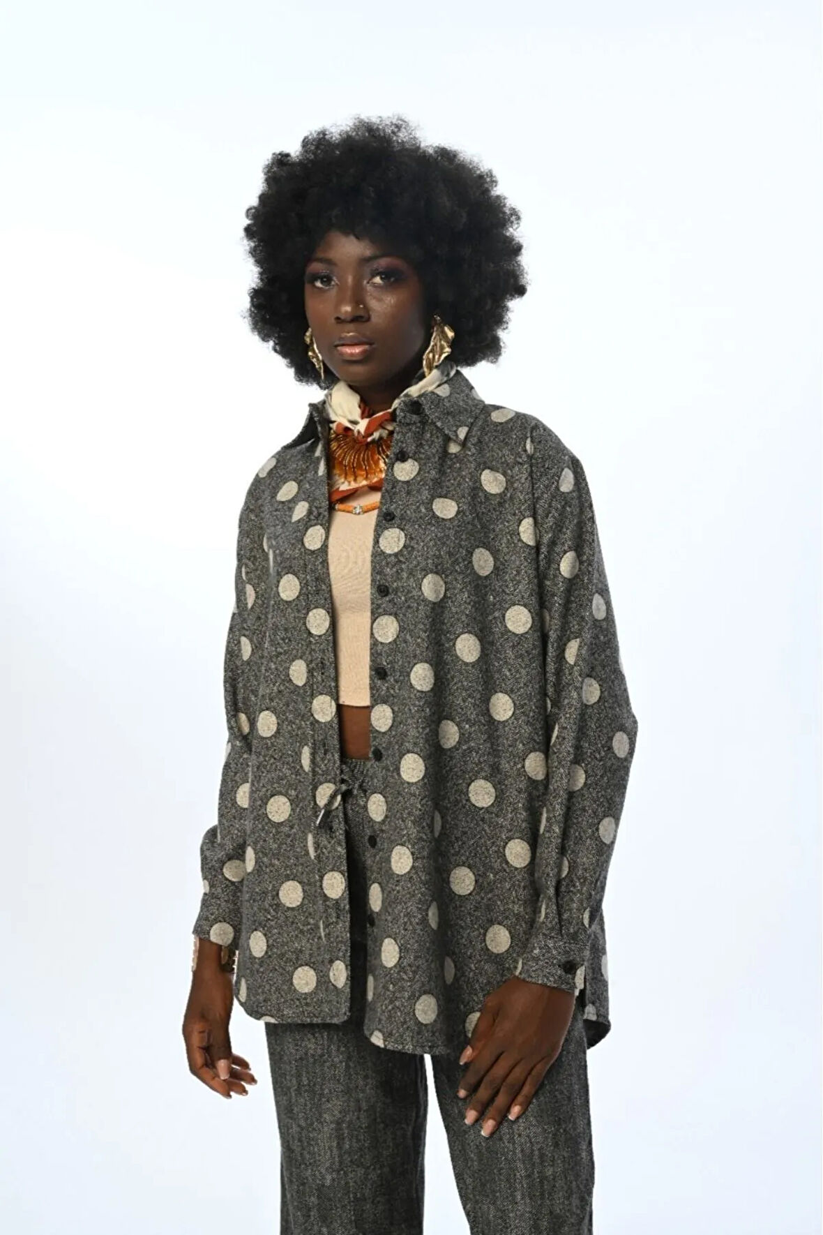 KADIN PUANTİYELİ OVERSİZE KESİM GÖMLEK