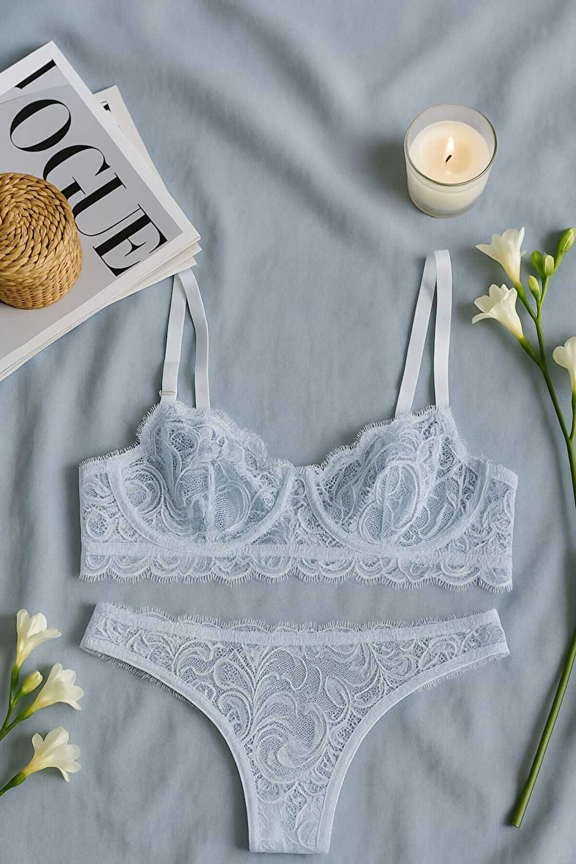 Zarif Dantelli Bralet ve String Külot Takımı