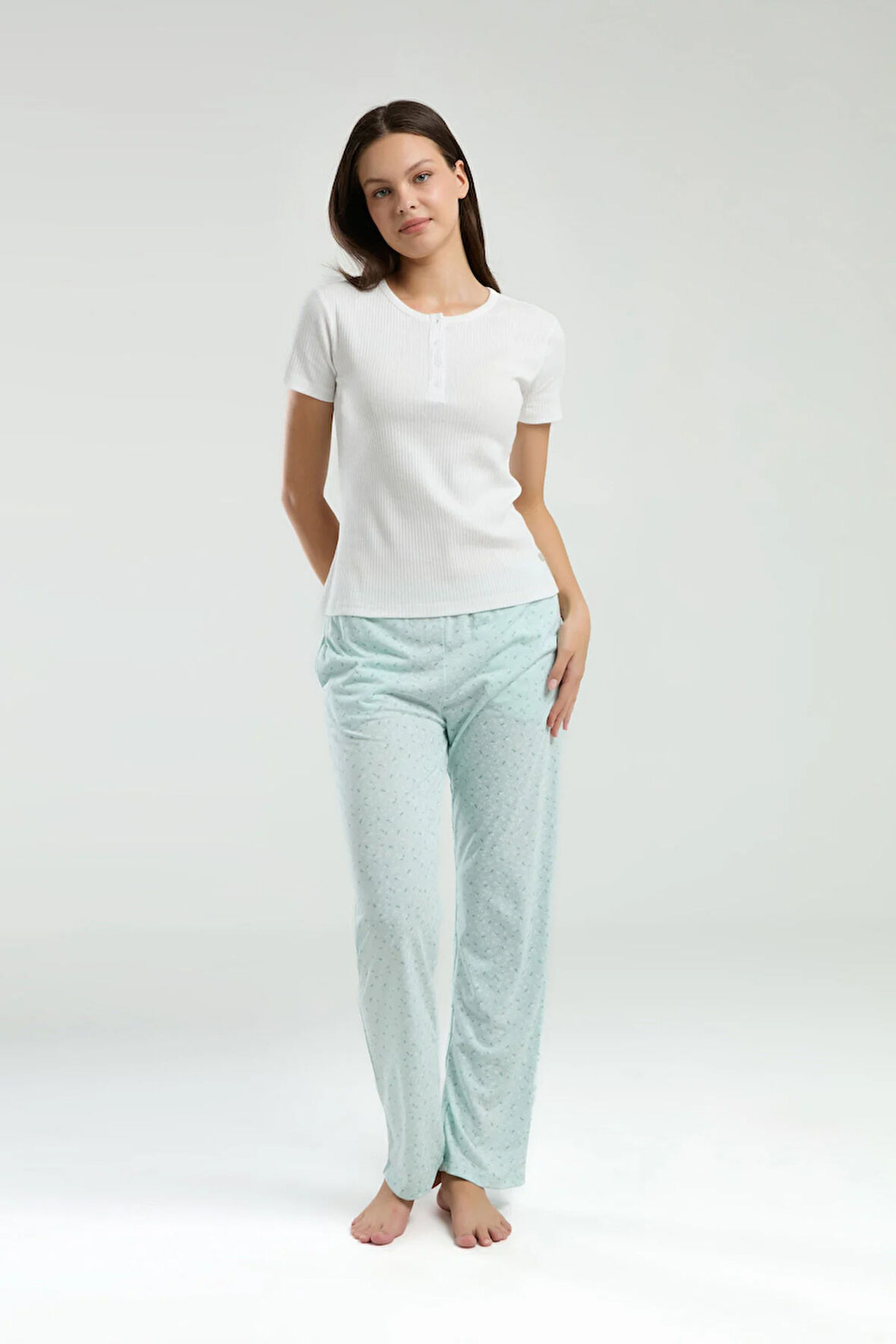 Kadın Krem Kısa Kollu Pijama Takımı R.O.8.9.Z.E.8.9..L.T.